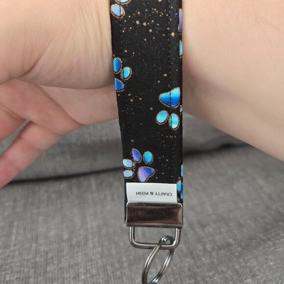 Crafty & Posh Cosmo Dog Paw Print Handmade Key Wristlet - Picture 1 of 3